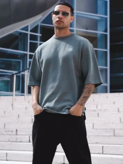 Trending*Blakely Clothing Icon Oversized T-Shirt