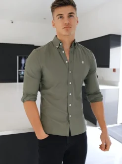Trending*Blakely Clothing Merrick Fitted Stretch Shirt