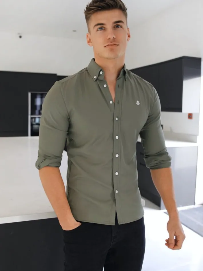Trending*Blakely Clothing Merrick Fitted Stretch Shirt